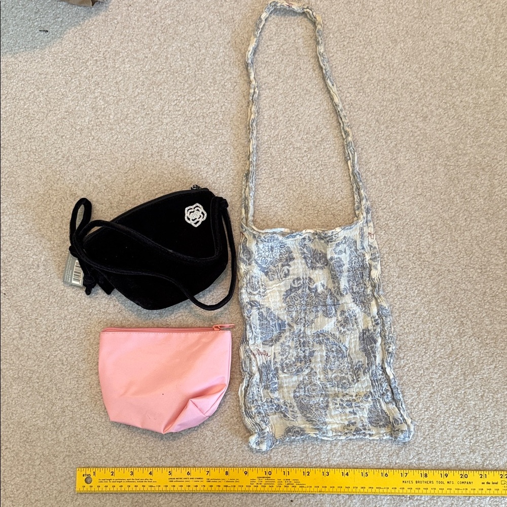 Blue and White Knit Bag with Pink Pouch